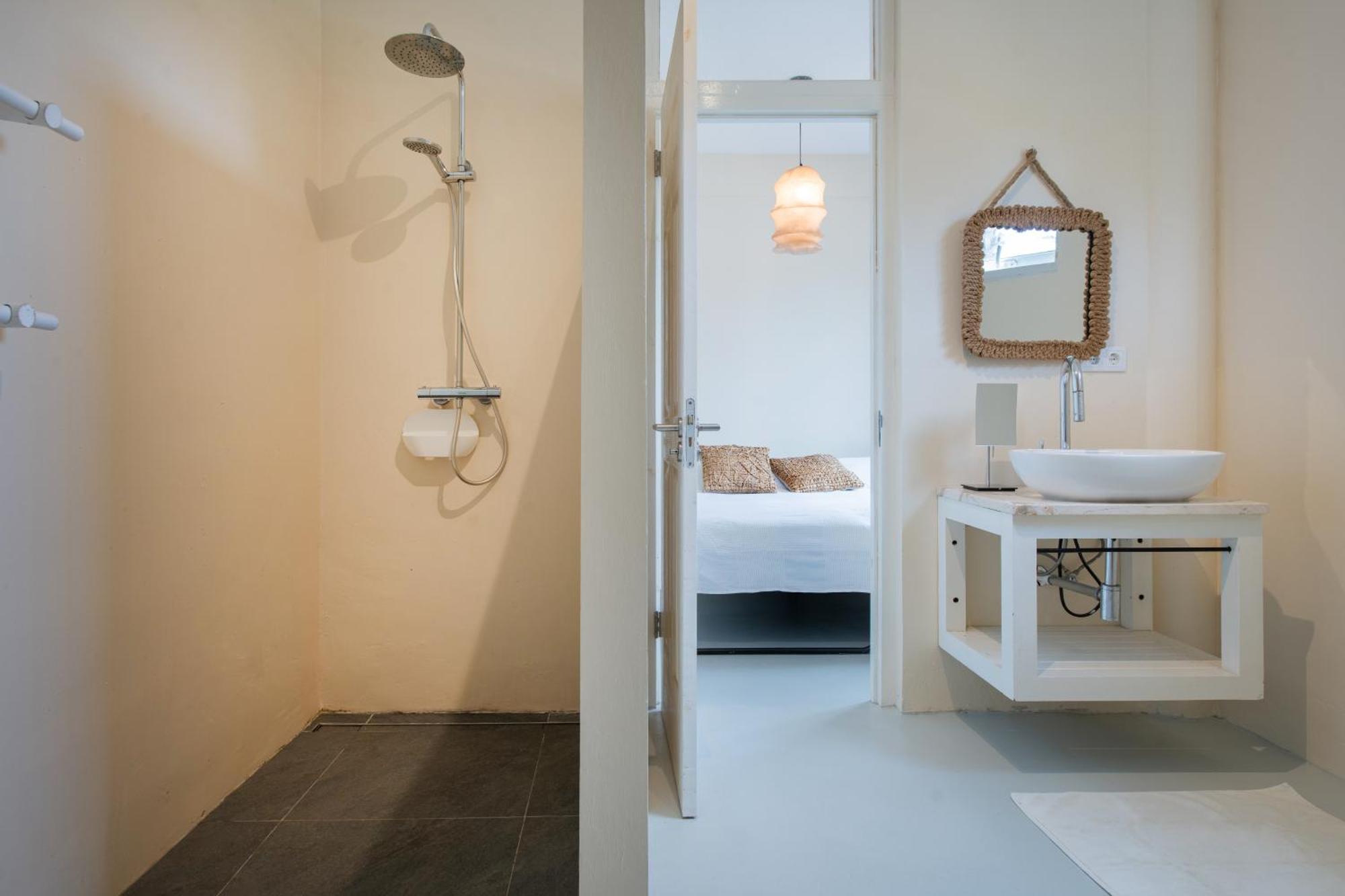 Villa At Secured Gated Resort Near Mambo Beach! 威廉斯塔德 外观 照片