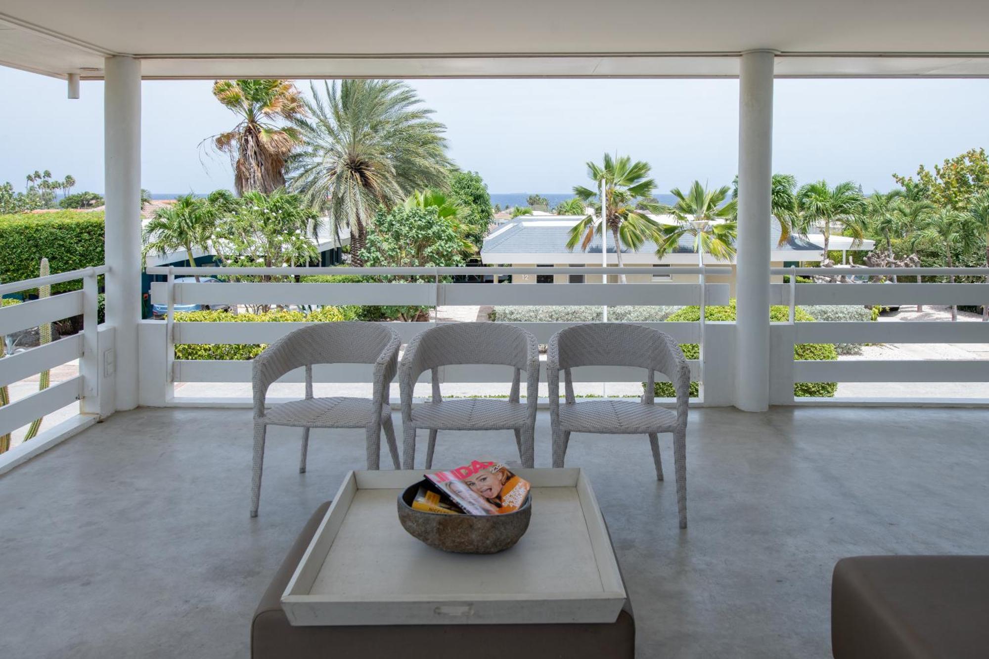 Villa At Secured Gated Resort Near Mambo Beach! 威廉斯塔德 外观 照片