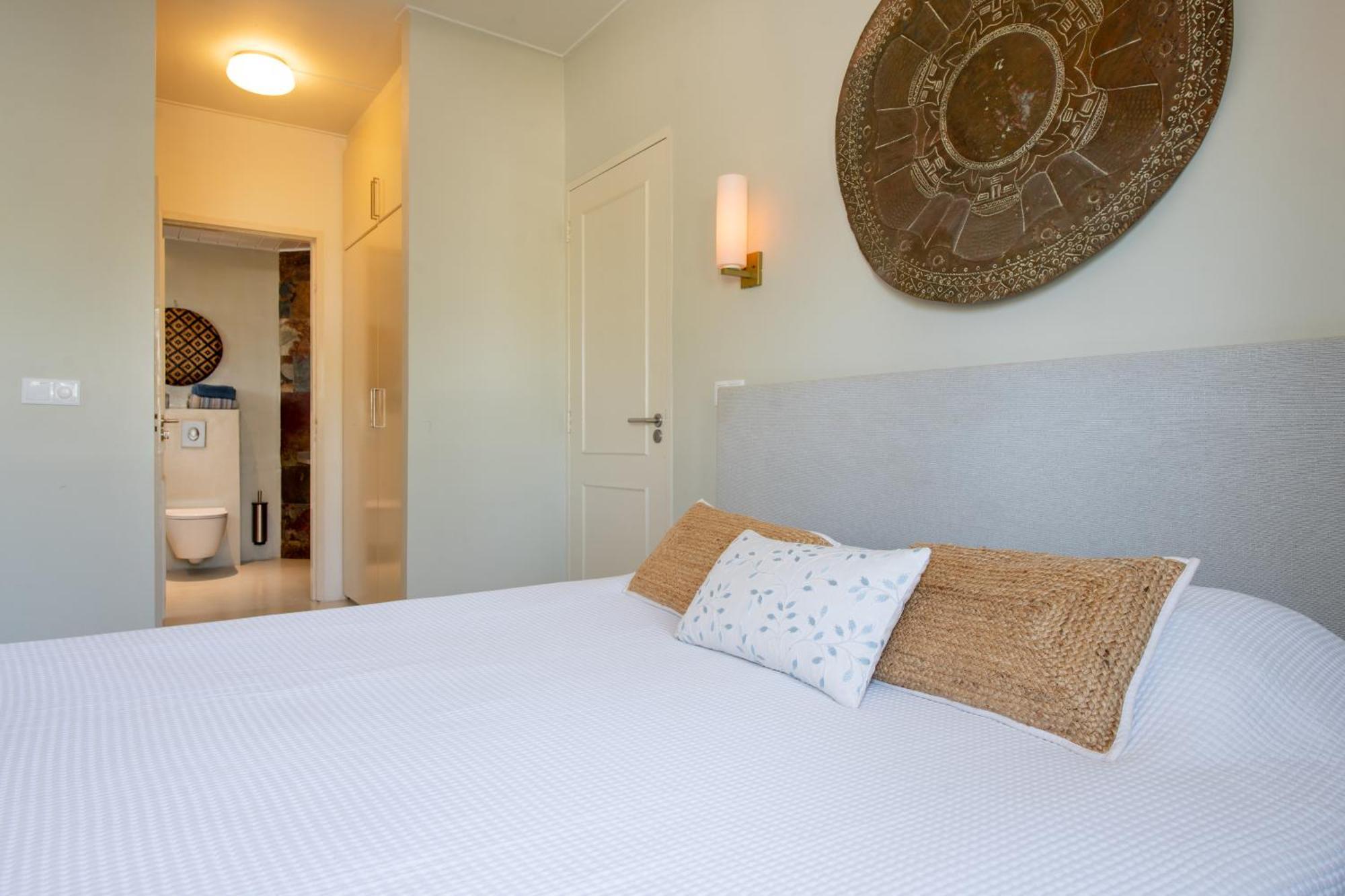 Villa At Secured Gated Resort Near Mambo Beach! 威廉斯塔德 外观 照片